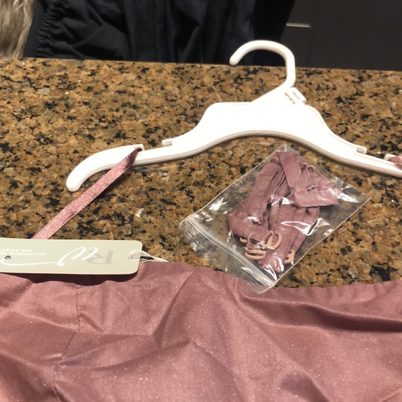 RW Special Occasions Dress. Size 4. Brand New - Picture 4 of 5